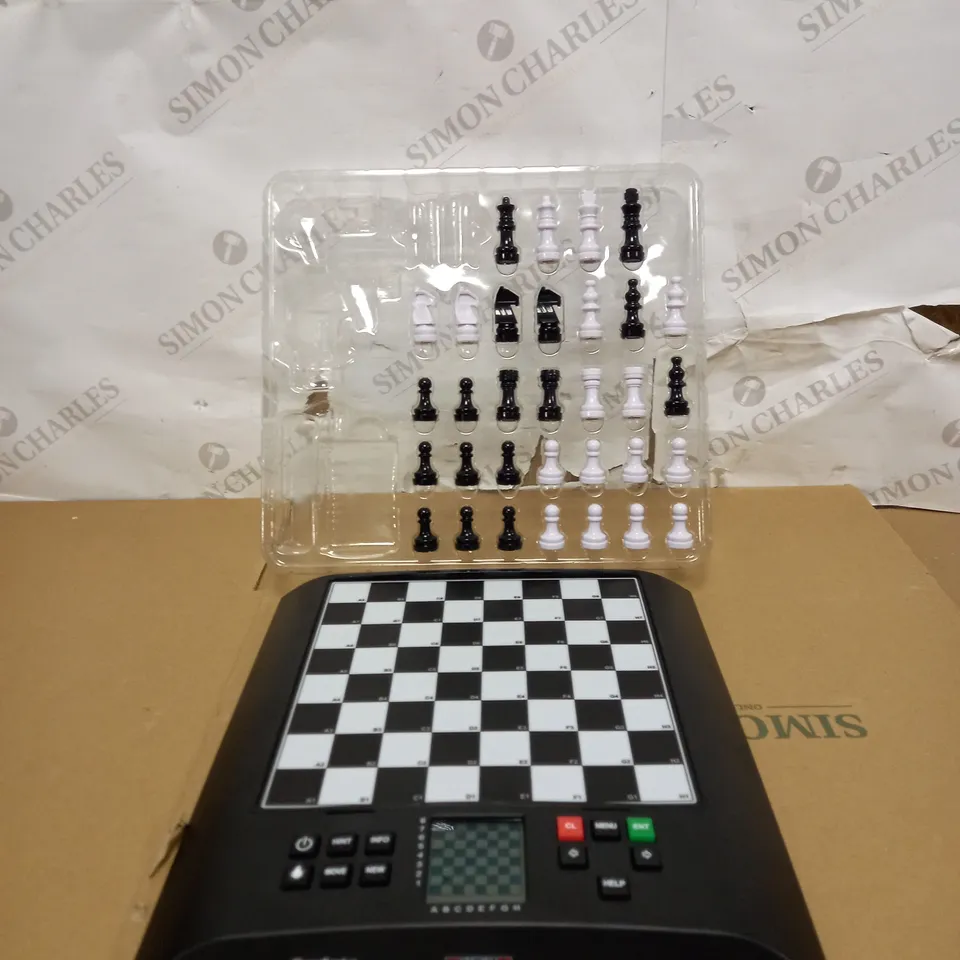 MILLENNIUM CHESS GENIUS 