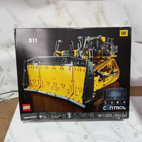 LEGO TECHNIC CAT D11 BULLDOZER (SET 42131)