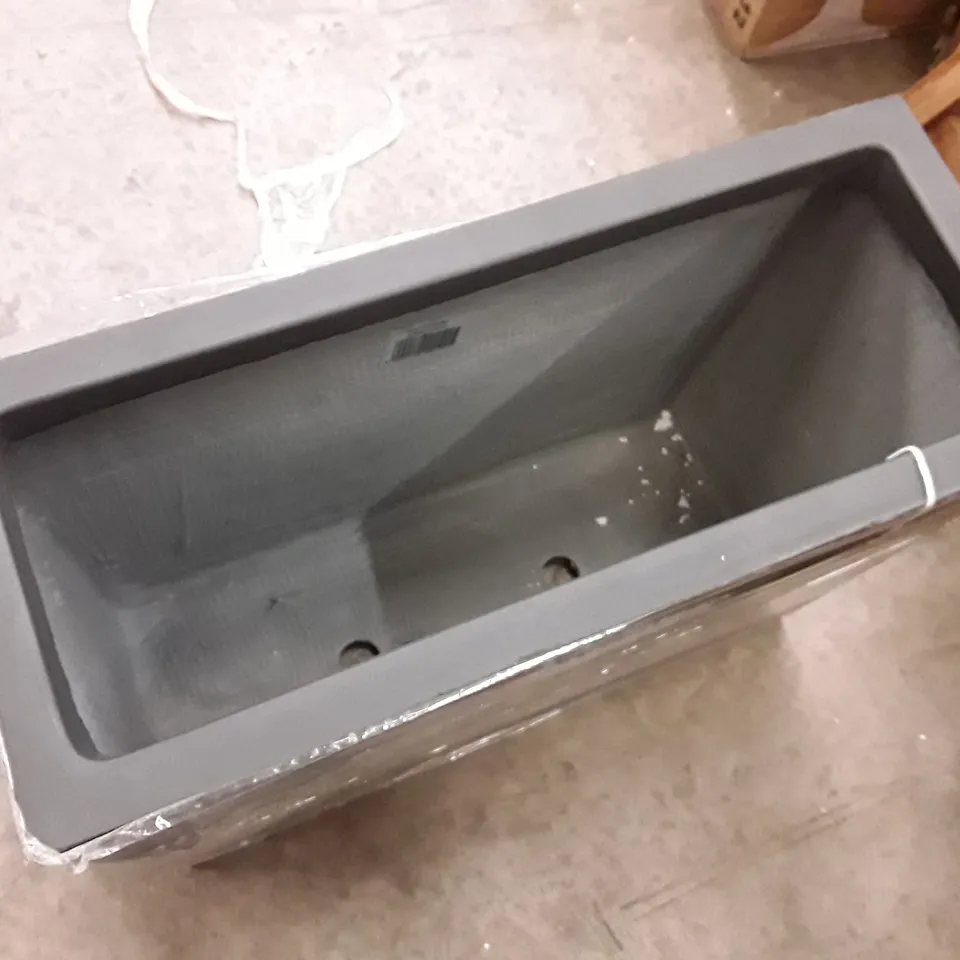 BOXED SET OF 2 FAUX LEAD DARK GREY LIGHT CONCRETE FIBRESTONE TROUGH OUTDOOR PLANT POT 40CM