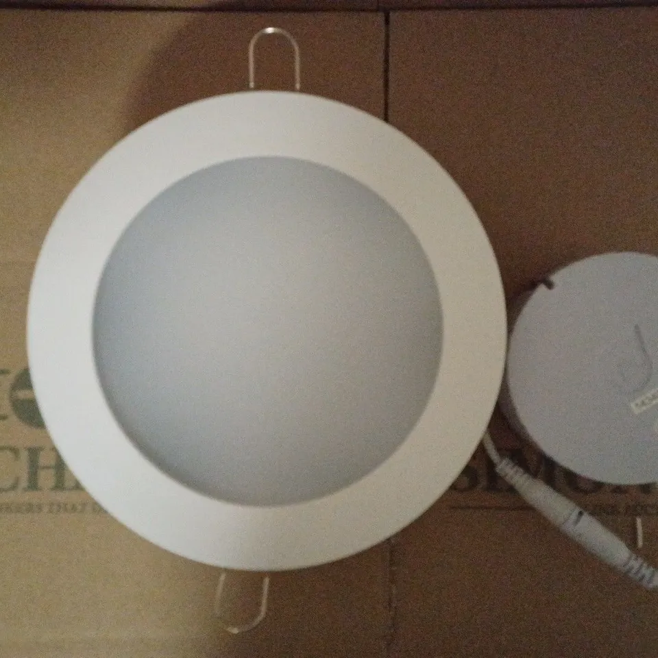 BRAND NEW ROUND 175MM 15W LED DOWNLIGHT 6400K