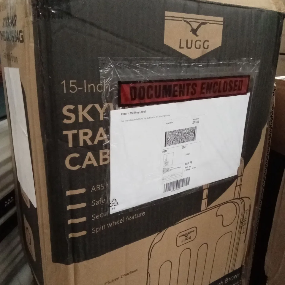 BOXED 15INCH SKYWANDER TRAVEL CABIN BAG CREAM WITH BROWN