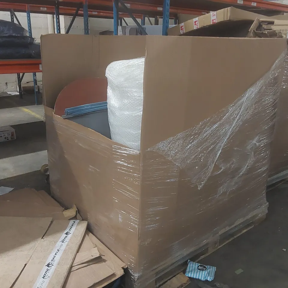 PALLET CONTAINING A VERY LARGE QUANTITY OF ASSORTED CONSUMER PRODUCTS INCLUDING: BUBBLE WRAP, COFFEE TABLE PARTS ECT