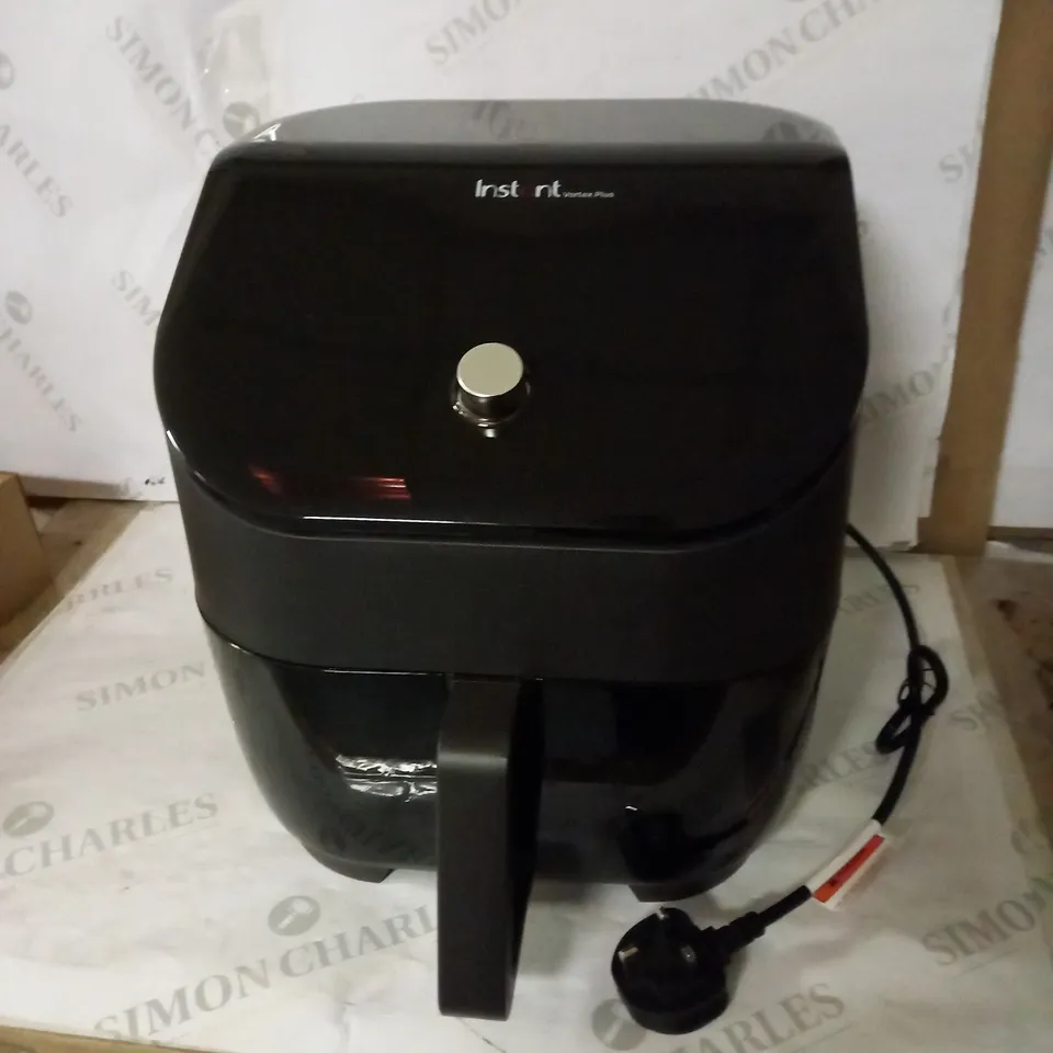 INSTANT POT VORTEX PLUS AIRFRYER