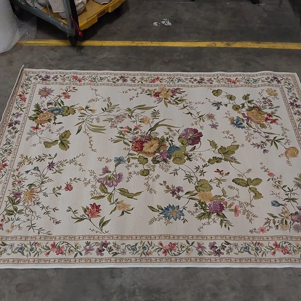 TEPPICH GHOLSTON CREAM/OLIVE RUG // 200 X 140CM