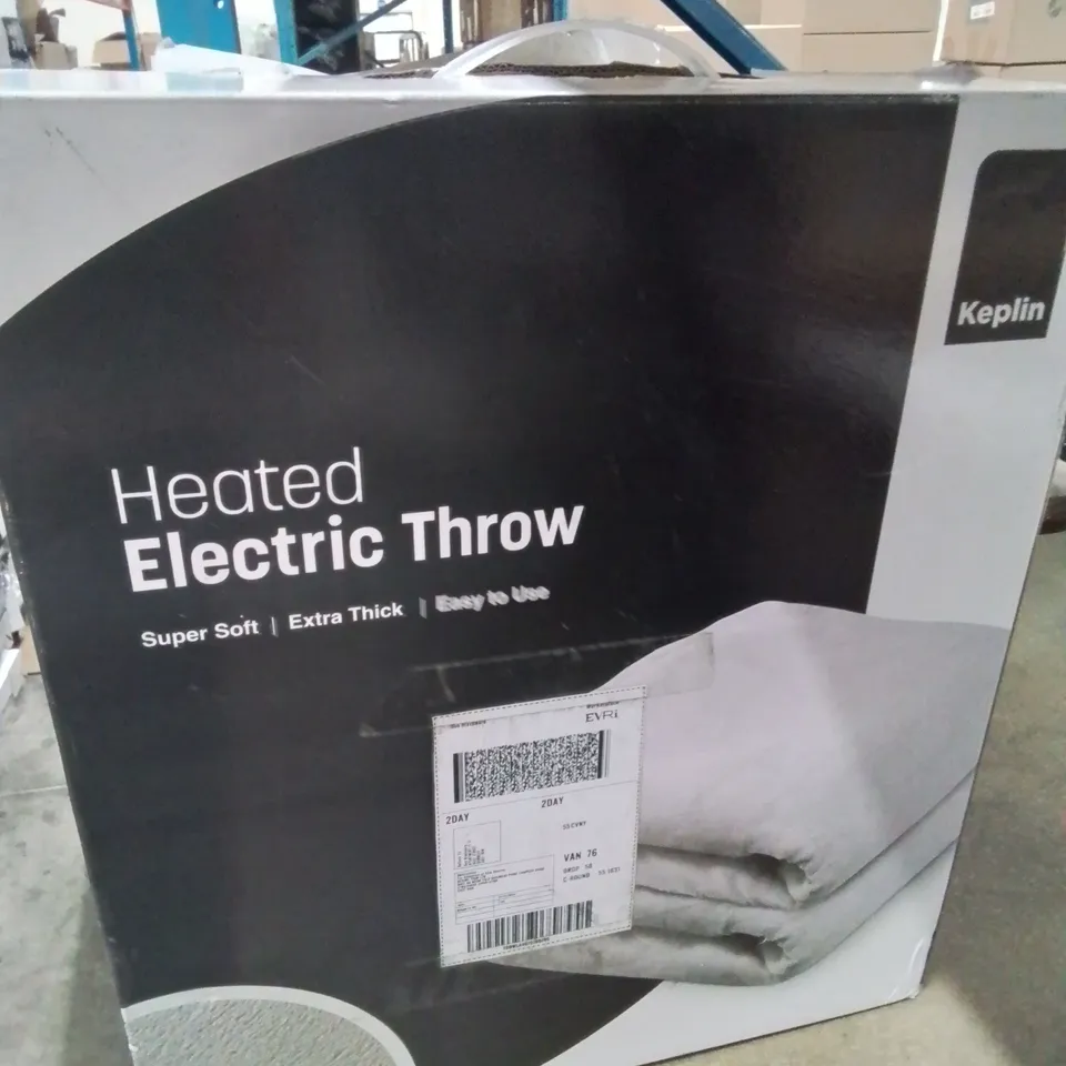 BOXED HEATED ELECTRIC THROW/BLANKET COLOURS MAY VARY