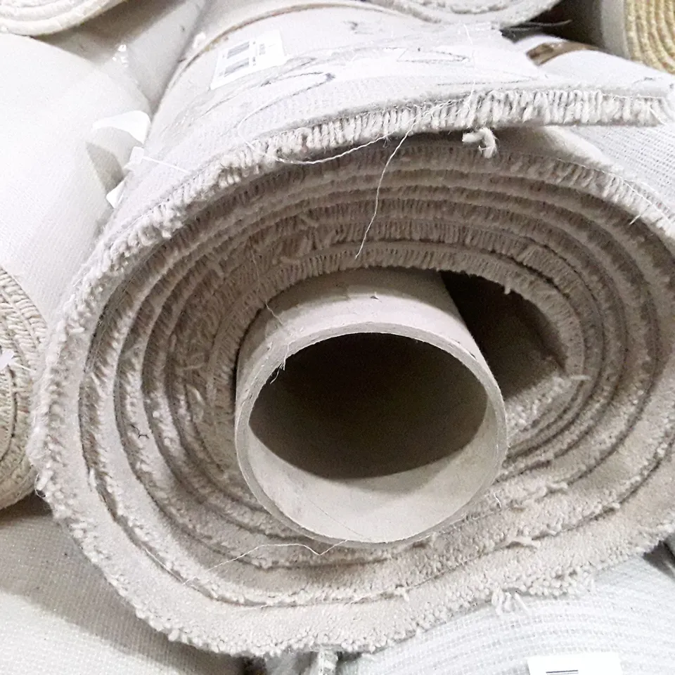 ROLL OF QUALITY LINGDALE ELITE MALHAM CARPET 5×4.4M