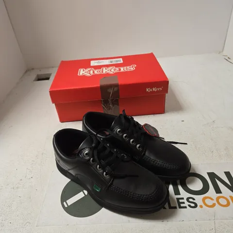 KICKERS BLACK LEATHER LACE-UP SHOES, UK 2 (EU 18) β BOXED