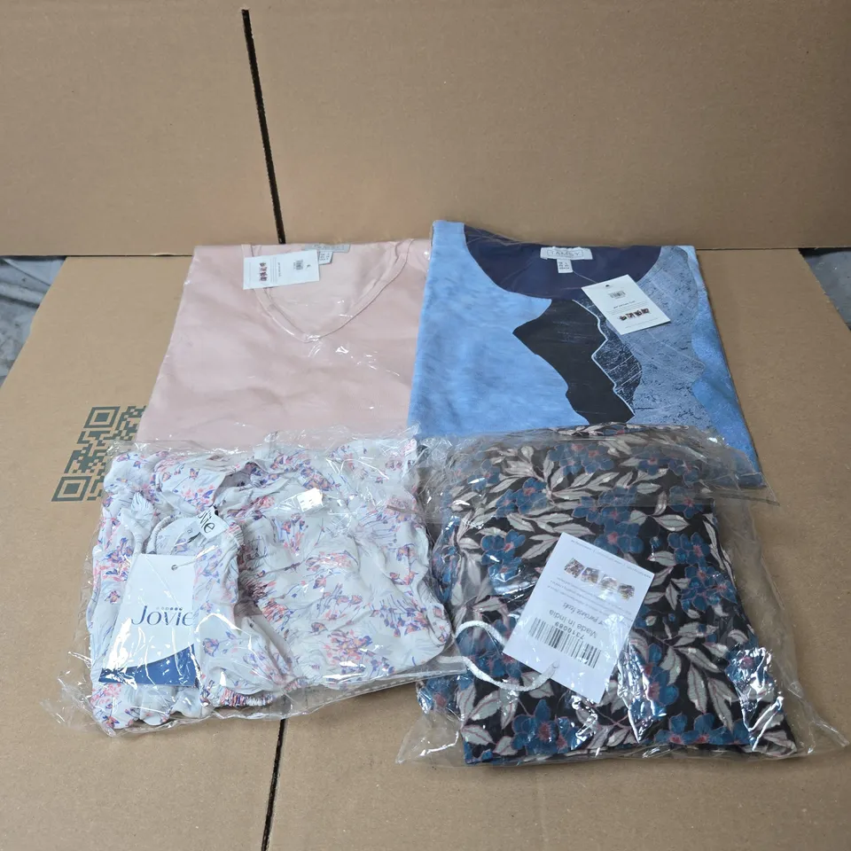 BOX OF APPROXIMATELY 22 X ASSORTED CLOTHING ITEMS TO INCLUDE TAMSY FLORAL PATTERN TOP ETC