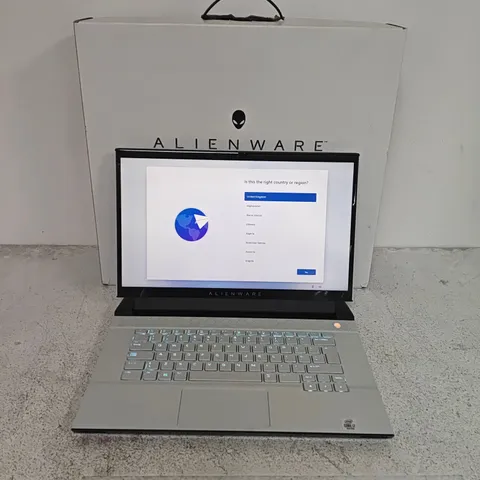 BOXED ALIENWARE M3 15 INTEL I7 10TH GEN 512GB LAPTOP IN WHITE - P87F