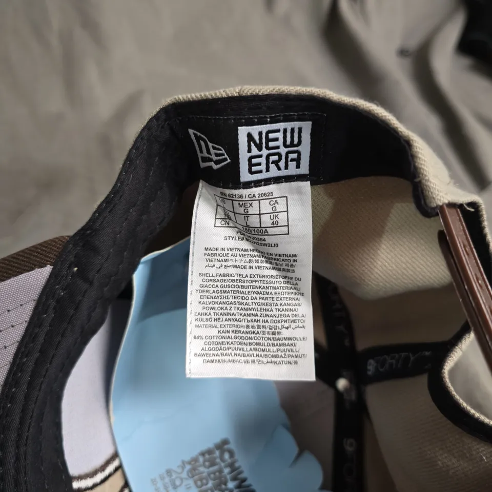 NEW ERA NEW YORK YANKIES WORLD SERIES 98 CAP IN STONE - UK 40