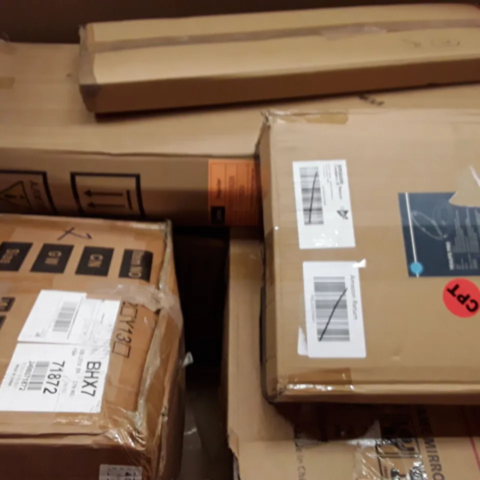 PALLET TO CONTAIN AN ASSORTMENT OF HOUSEHOLD ITEMS TO INCLUDE MINI TRAMPOLINE, THERMO SHOWER MIXER, KIDS SCOOTER AND CARPET KNEE KICKER ECT