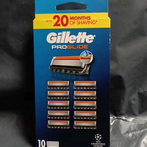 BOXED GILLETTE PRO GLIDE UEFA CHAMPIONS LEAGUE RAZOR REFILLS