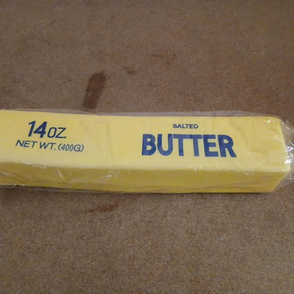 APPROXIMATELY 20 SALTED BUTTER CUBIOD STRESS TOYS