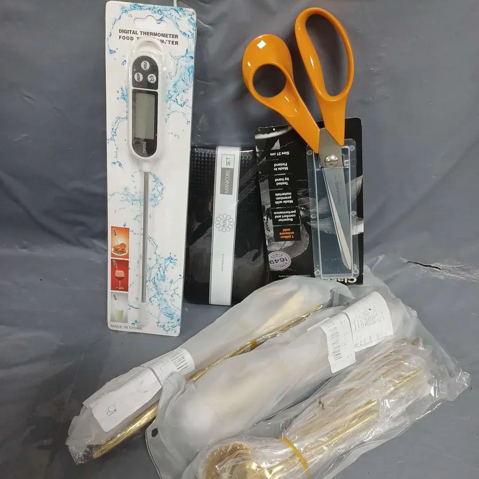 APPROXIMATELY 15 ASSORTED PRODUCTS TO INCLUDE DIGITAL FOOD THERMOMETER, CUTLERY, MANICURE SET, FISKARS UNIVERSAL SCISSORS 