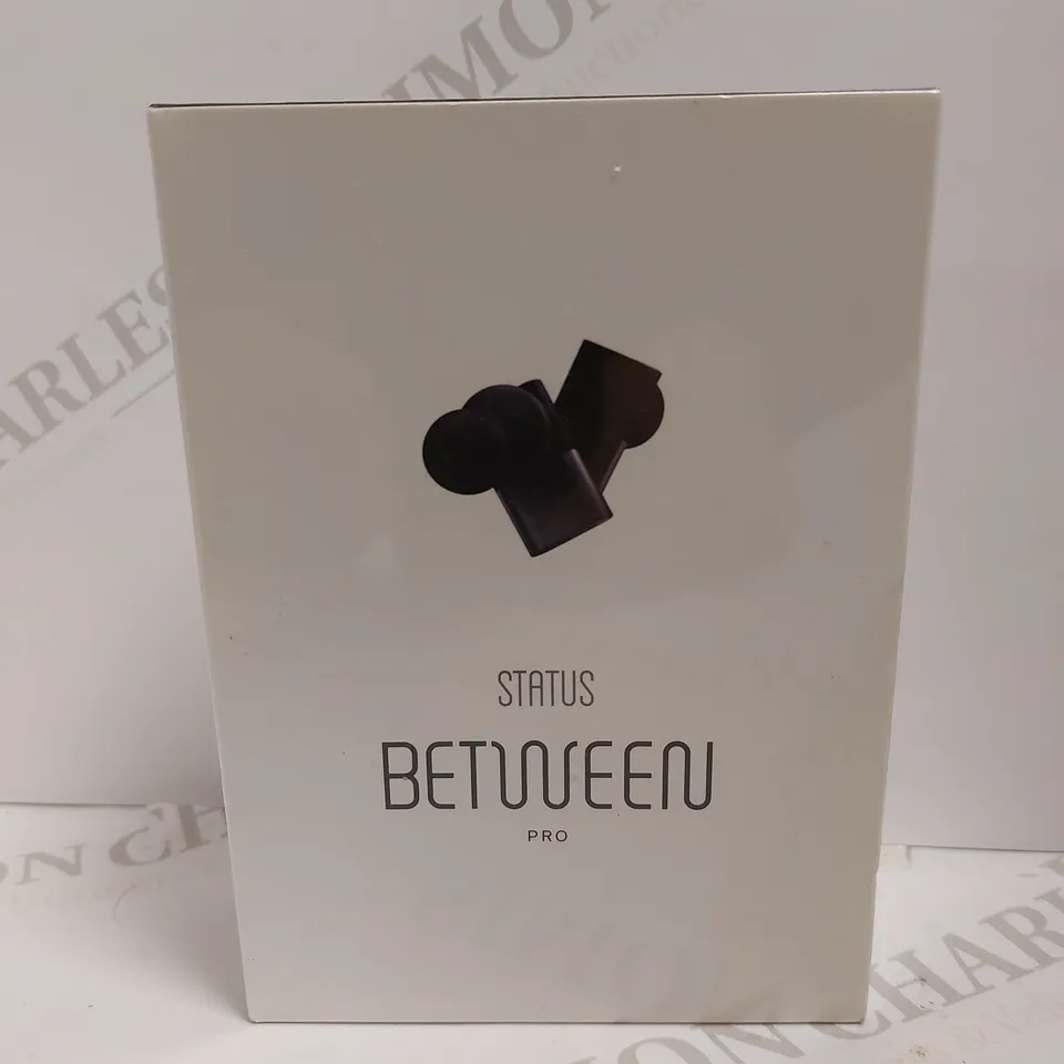 SEALED STATUS BETWEEN PRO WIRELESS EARBUDS