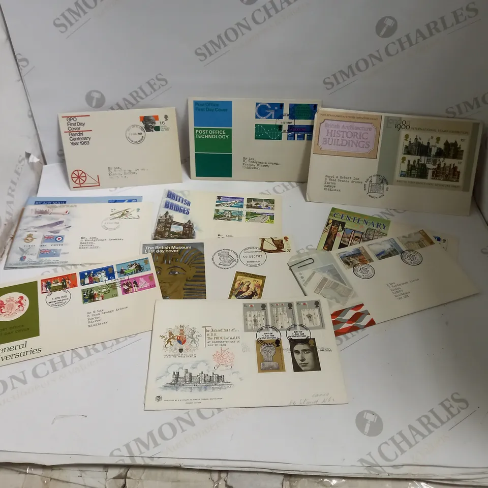 BOX OF APPROX 50 ASSORTED COLLECTABLE STAMPS IN VARIOUS CONDITIONS
