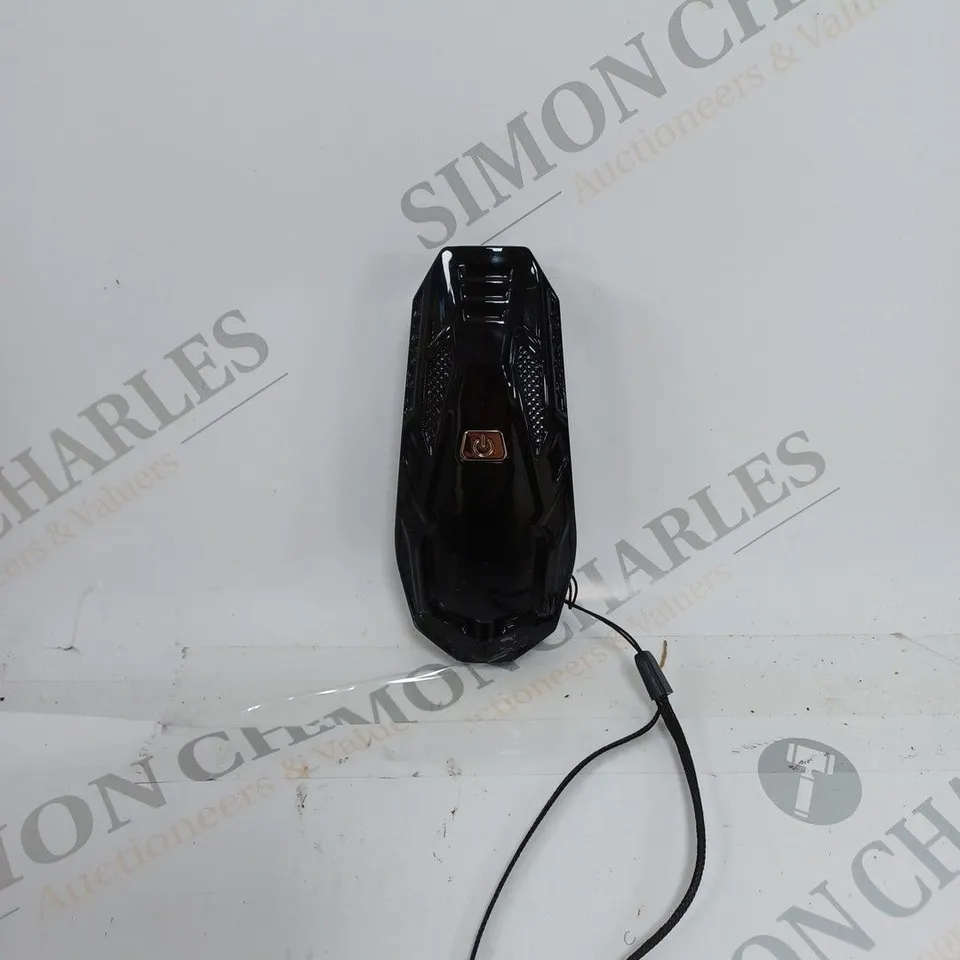 BOXED QUEENMEW DOG TRAINER 