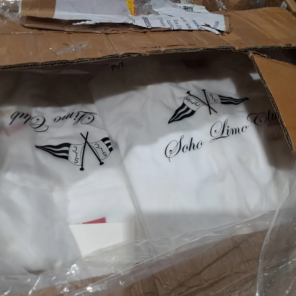 LOT OF APPROXIMATELY 28 BAGGED SOHO LIMO BOYZ BUTTON THROUGH WHITE SHIRTS - L