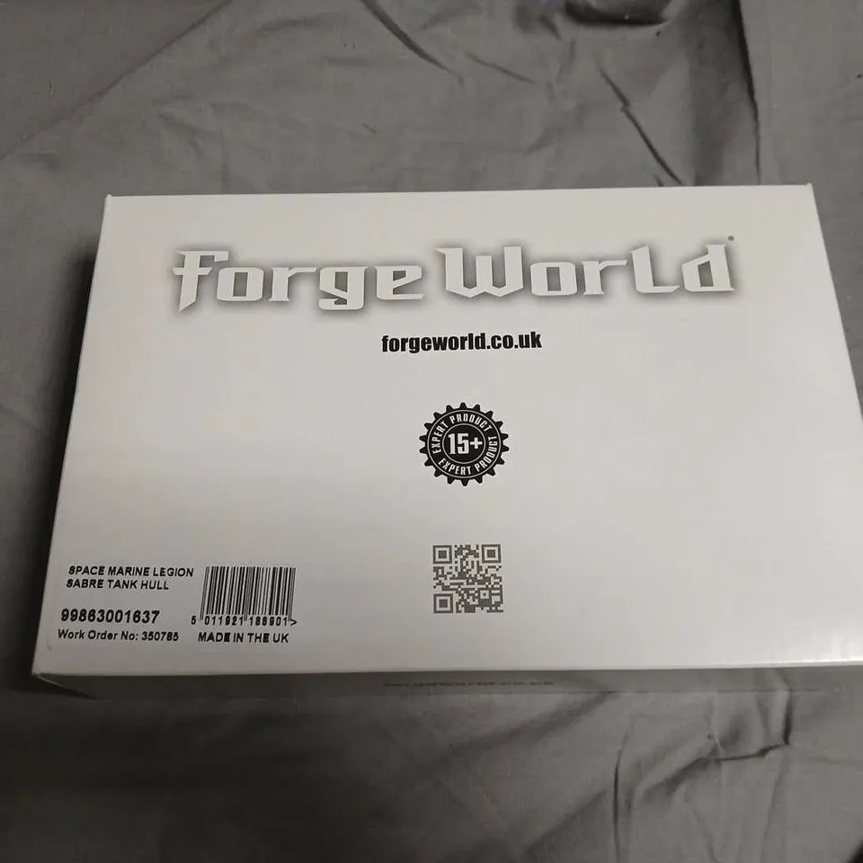 FORGE WORLD SPACE MARINE LEGION SABRE TANK HULL – BOXED