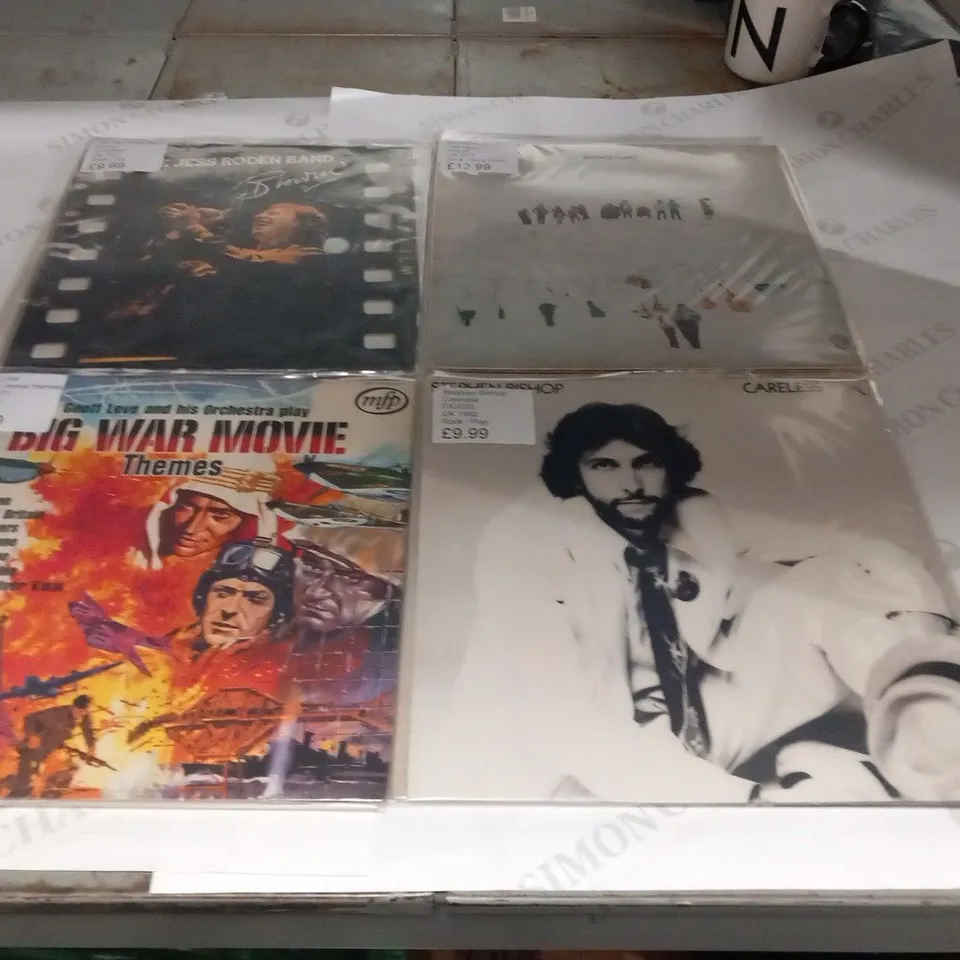 A COLLECTION OF 13 X VINYL RECORDS.