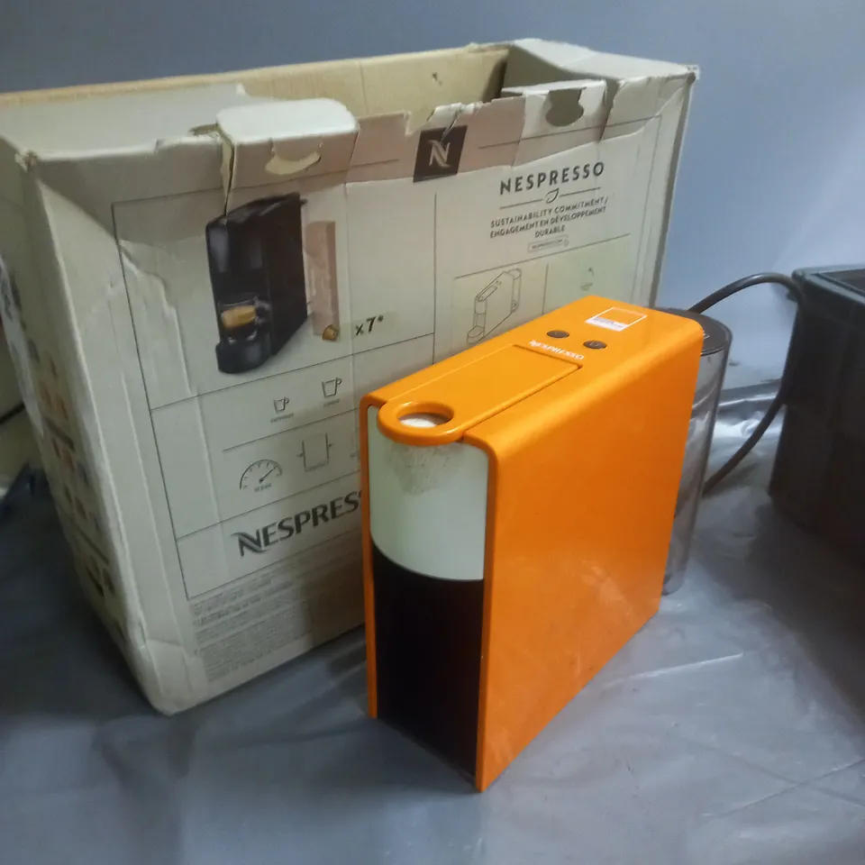 BOXED NESPRESSO ESSENZA MINI C30 IN ORANGE