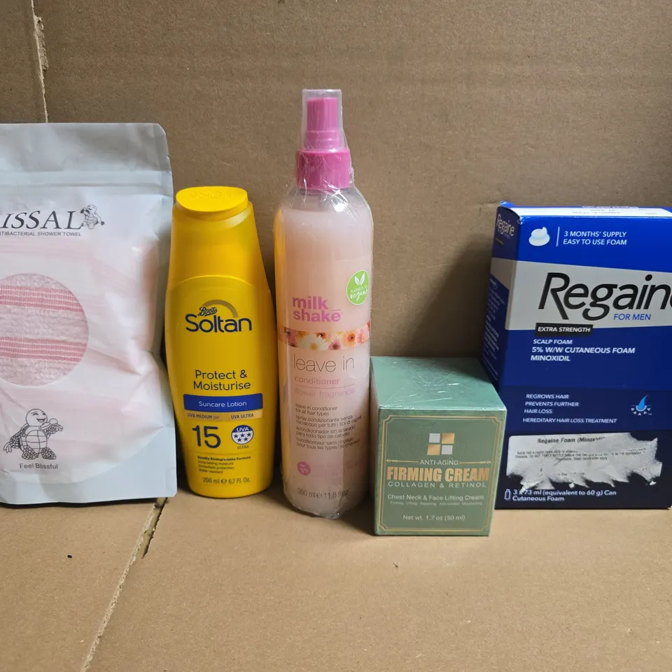 APPROXIMATELY 15 ASSORTED HEALTH & BEAUTY PRODUCTS TO INCLUDE TOOTHPASTE, REGAINE AND FIRMING CREAM