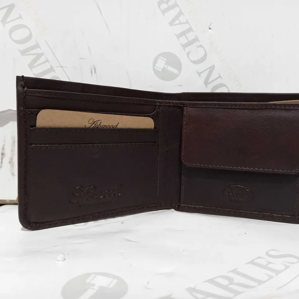 ASHWOOD MEN'S GIFT BOXED LEATHER WALLET WITH COIN POCKET