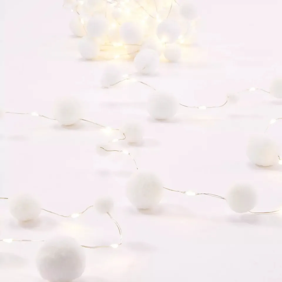 100 LED SNOWBALL LIGHT GARLAND CHRISTMAS DECORATION