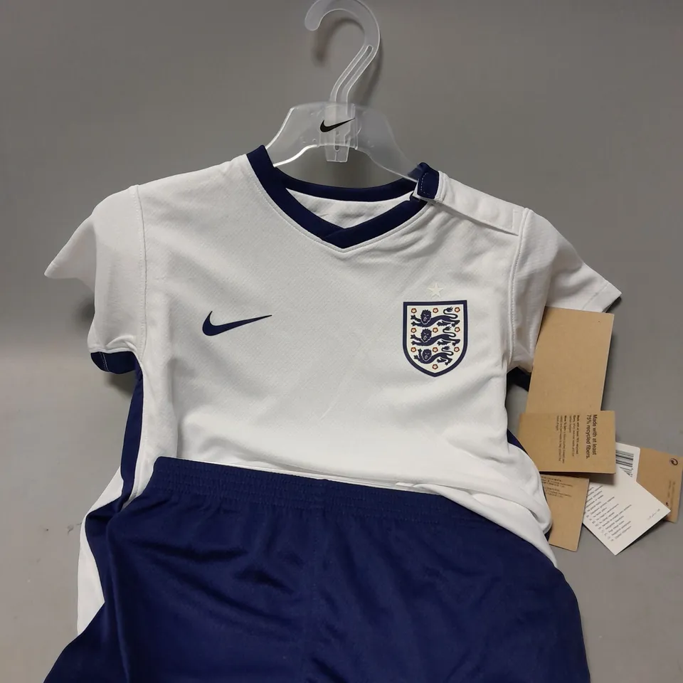 NIKE ENGLAND WHITE KIT WITH NAVY SHORTS - 24-36 MONTHS