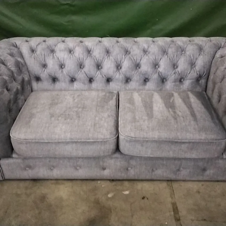 QUALITY DESIGNER LIGHT GREY PLUSH VELVET 3 SEATER CHESTERFIELD SOFA