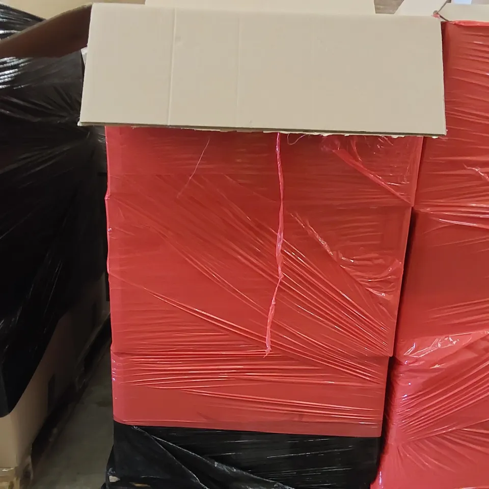 PALLET OF ASSORTED ITEMS INCLUDING: WASHING UP KIT, BOOK, CHRISTMAS CARD AND DECORATIONS, PARTY TABLE SET, PHONE MOUNT, SPICE GRINDER, KNEE BRACE