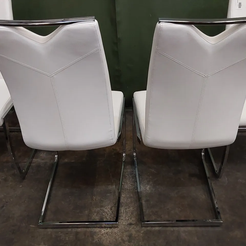 SET OF 4 WHITE LEATHER DINING CHAIRS 