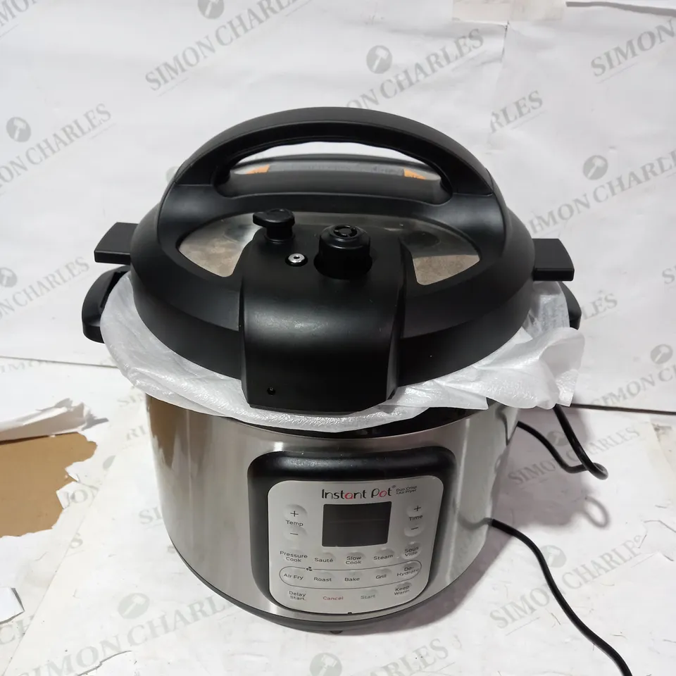BOXED INSTANT POT DUO CRISP + AIR FRYER 