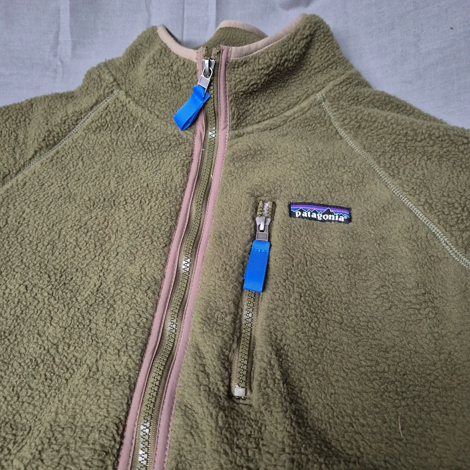 PATAGONIA FULL ZIP FLEECE JACKET - LARGE