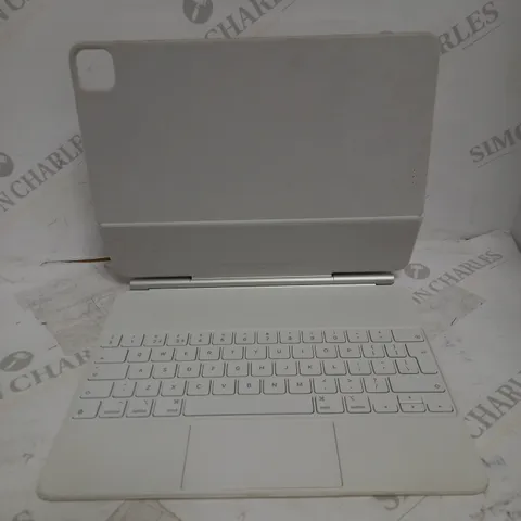 IPAD MAGIC KEYBOARD FOR IPAD PRO 12.9" (3RD/4TH/5TH GEN)