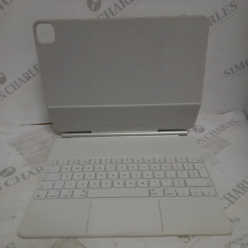 IPAD MAGIC KEYBOARD FOR IPAD PRO 12.9" (3RD/4TH/5TH GEN)