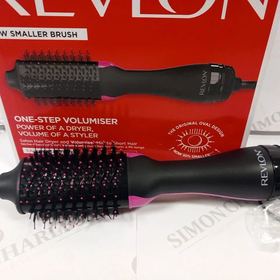 BOXED REVLON ONE STEP VOLUMISER