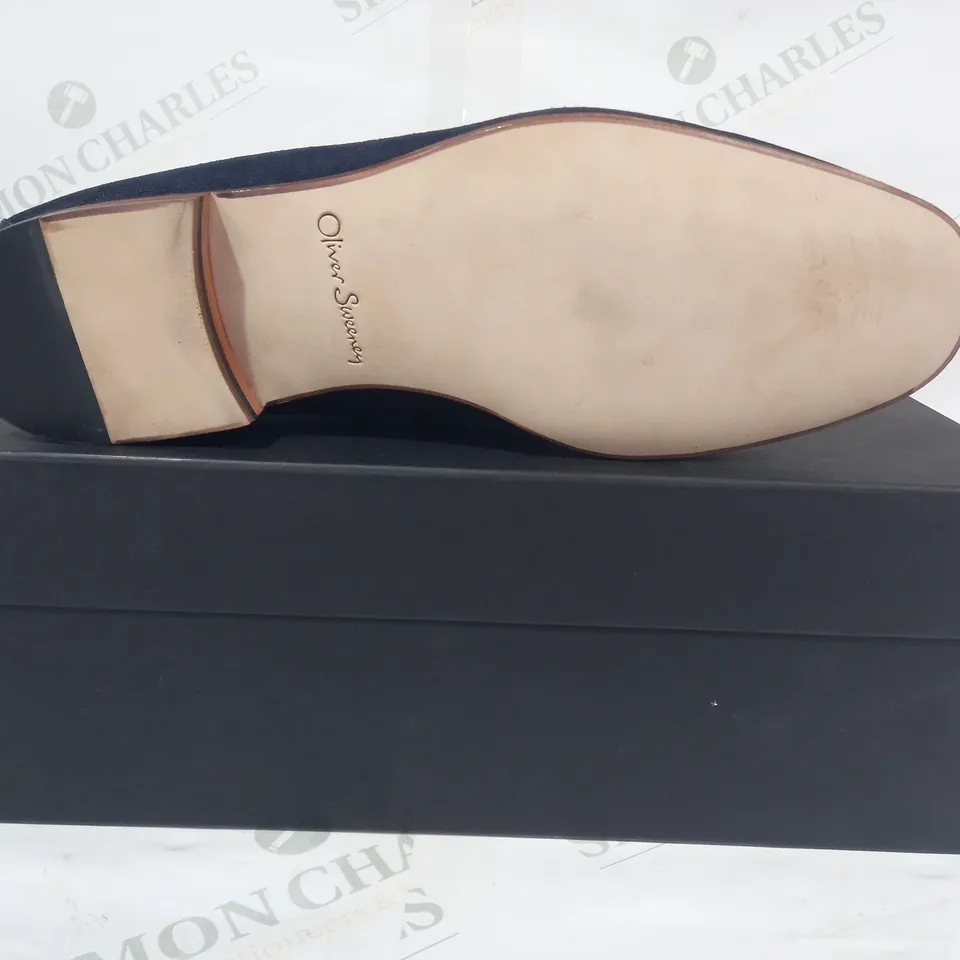 BOXED PAIR OF OLIVER SWEENEY LOW HEEL SLIP-ON SHOES IN NAVY UK SIZE 9