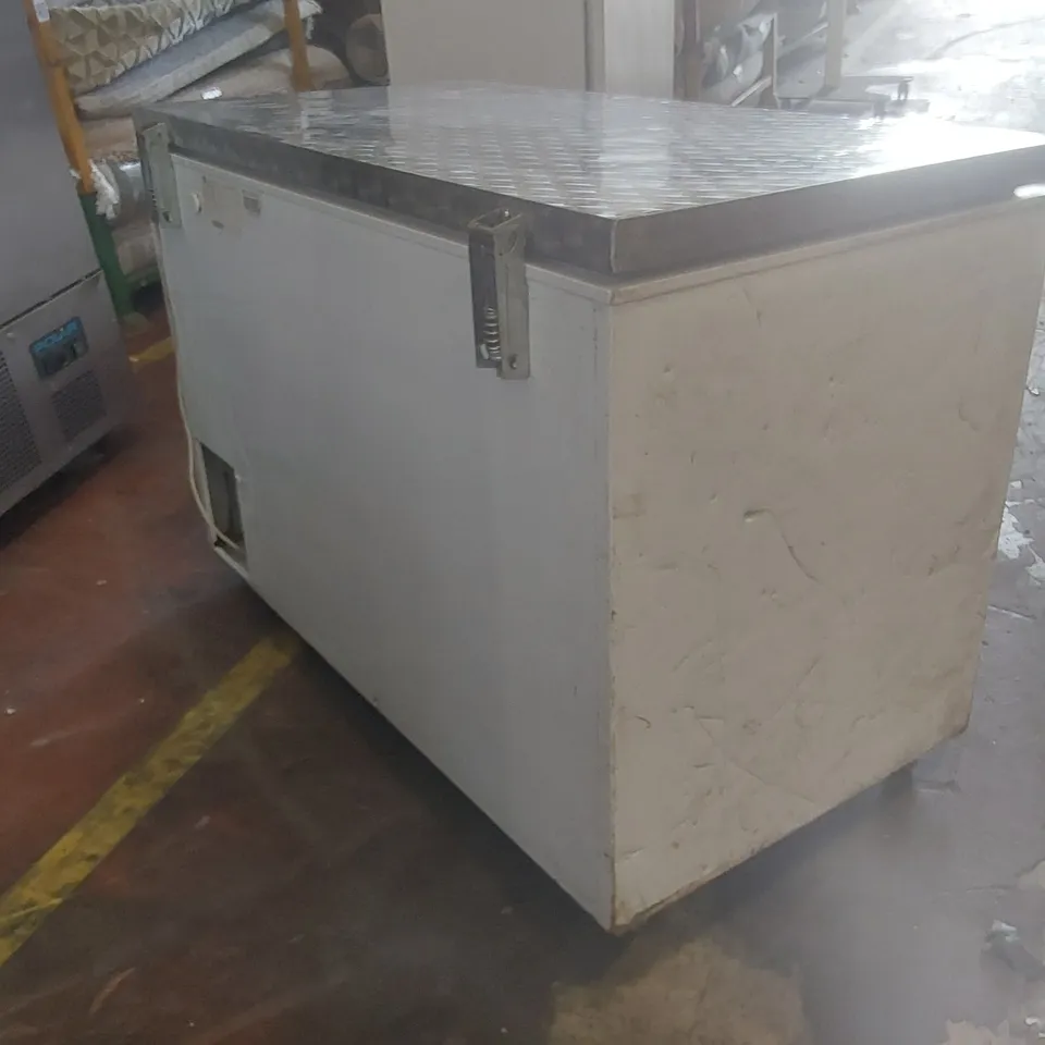 CAPITAL COOLING COMMERCIAL CHEST FREEZER