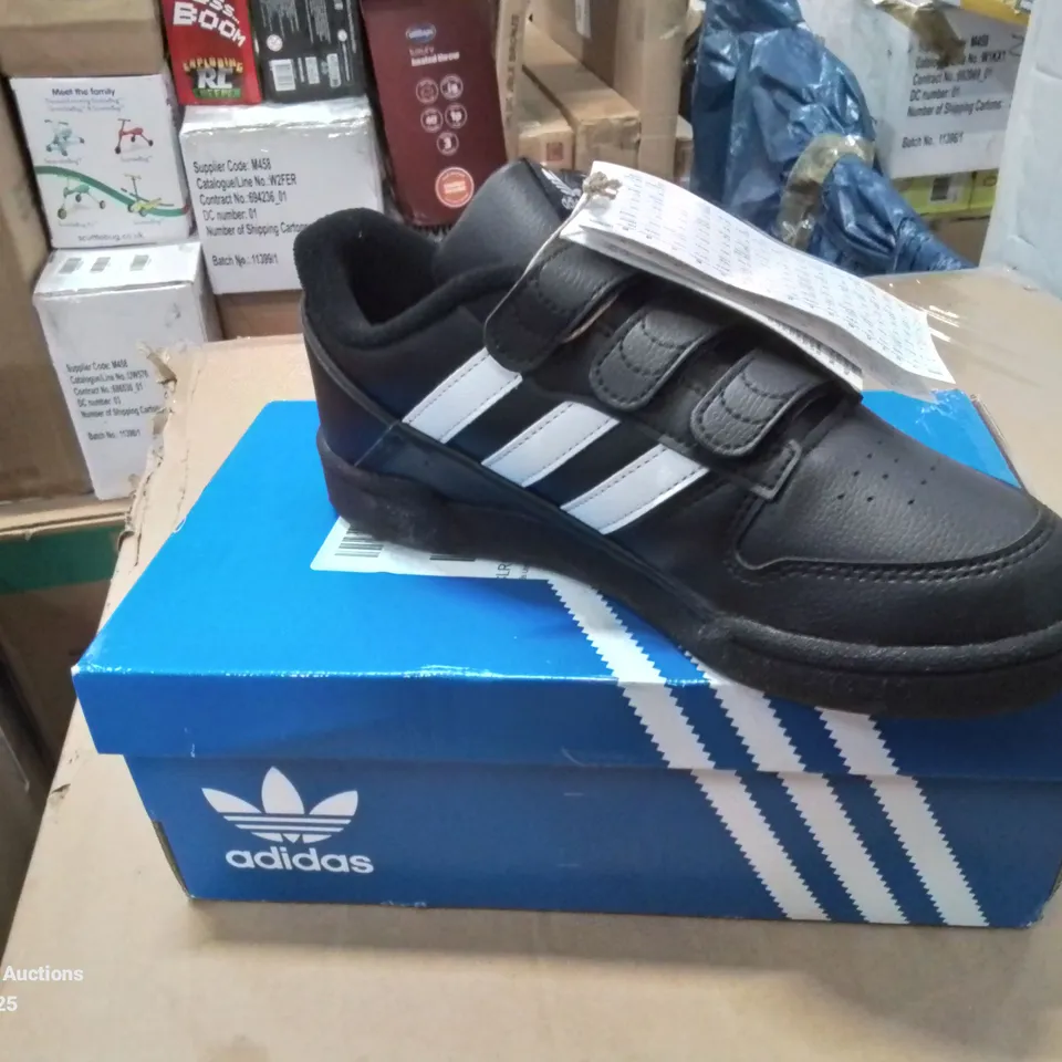 BOXED ADIDAS TRAINERS -BLACK- UK SIZE 2