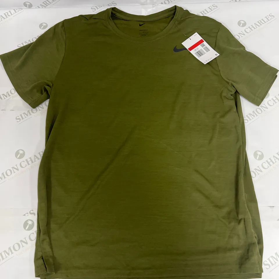 NIKE DRIFIT TOP IN KHAKI SIZE LARGE