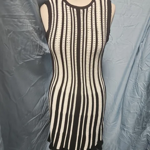 ZARA STRIPED KNIT DRESS – BLACK & WHITE – WOMEN'S (SIZE M)