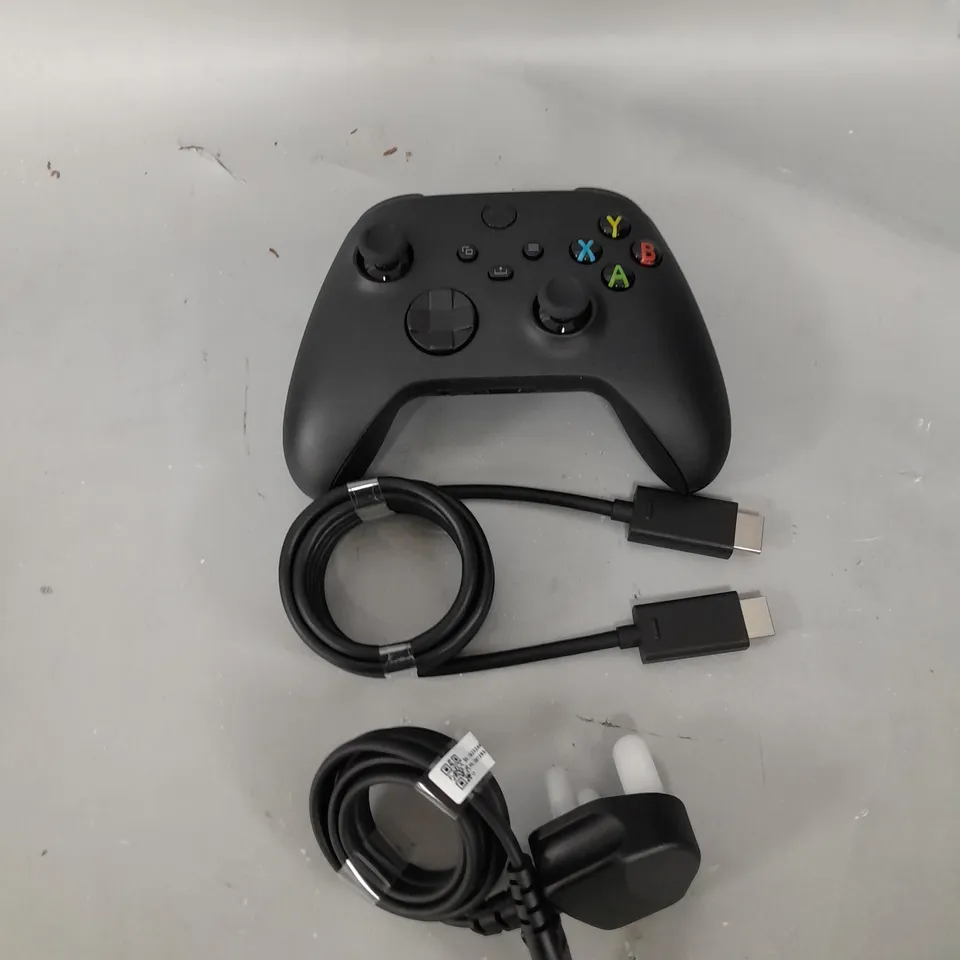 BOXED XBOX SERIES X GAMES CONSOLE WITH CONTROLLER