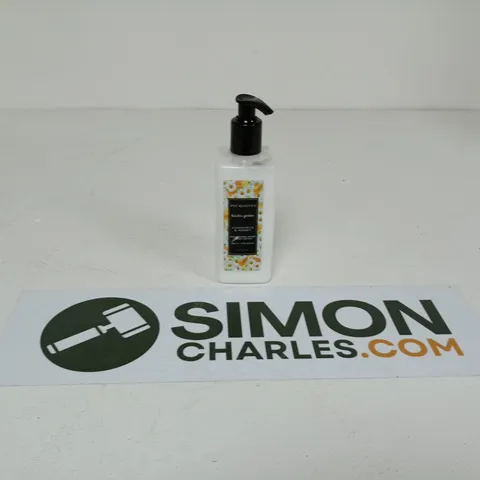 PECKSNIFFS KITCHEN GARDEN CHAMOMILE & HONEY HAND & BODY LOTION, 300ML (PUMP BOTTLE)