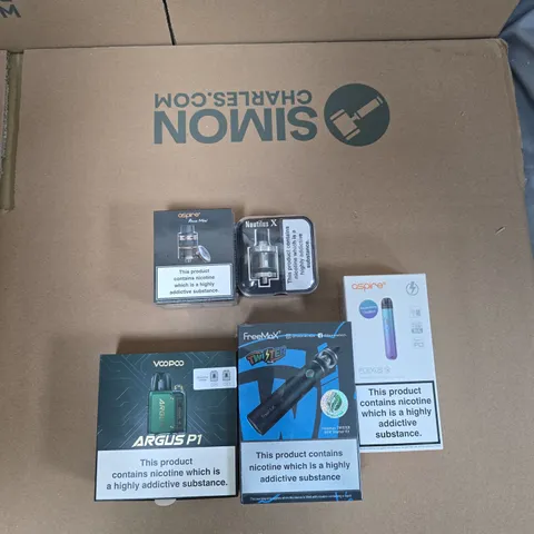 BOX OF APPROXIMATELY 30 ASSORTED E-CIGARETTES AND ACCOMPANIMENTS TO INCLUDE: VARIOUS ASPIRE ITEMS 