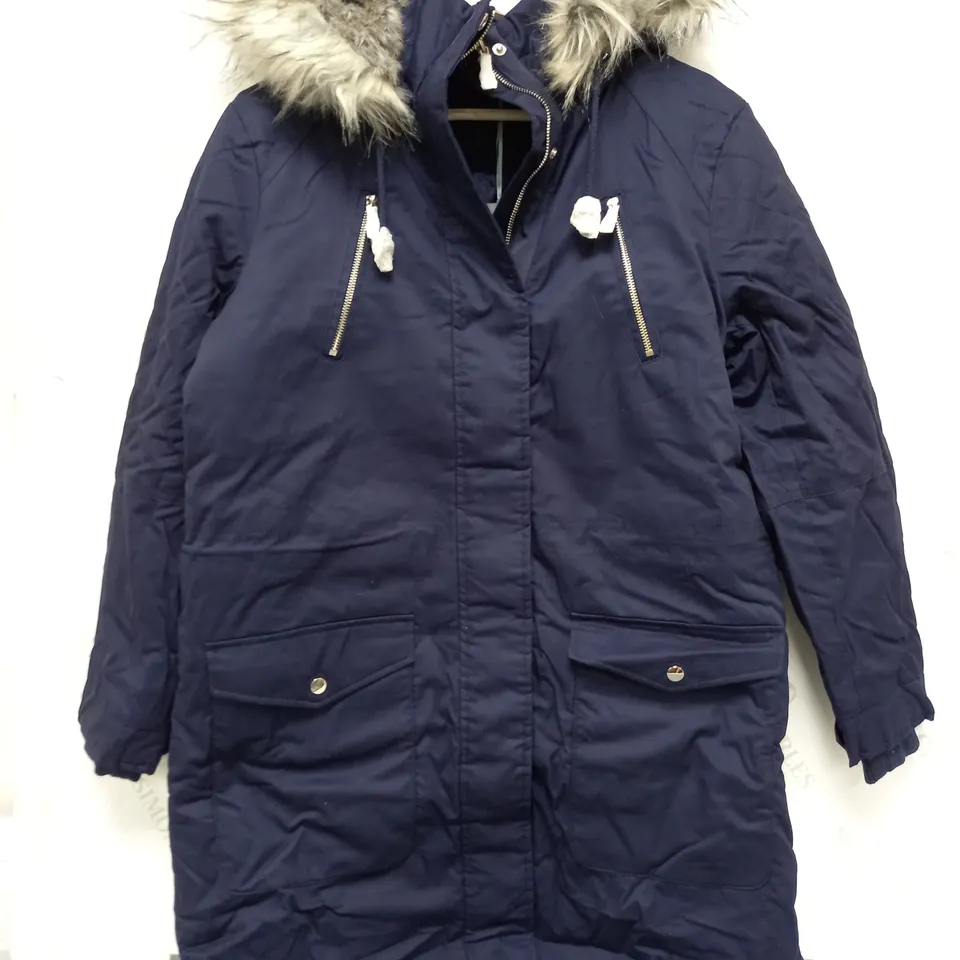RUTH LANGSFORD FAUX FUR TRIM PARKA IN NAVY - MEDIUM