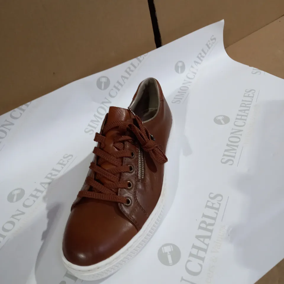 RIEKER BROWN SHOE SIZE 6.5