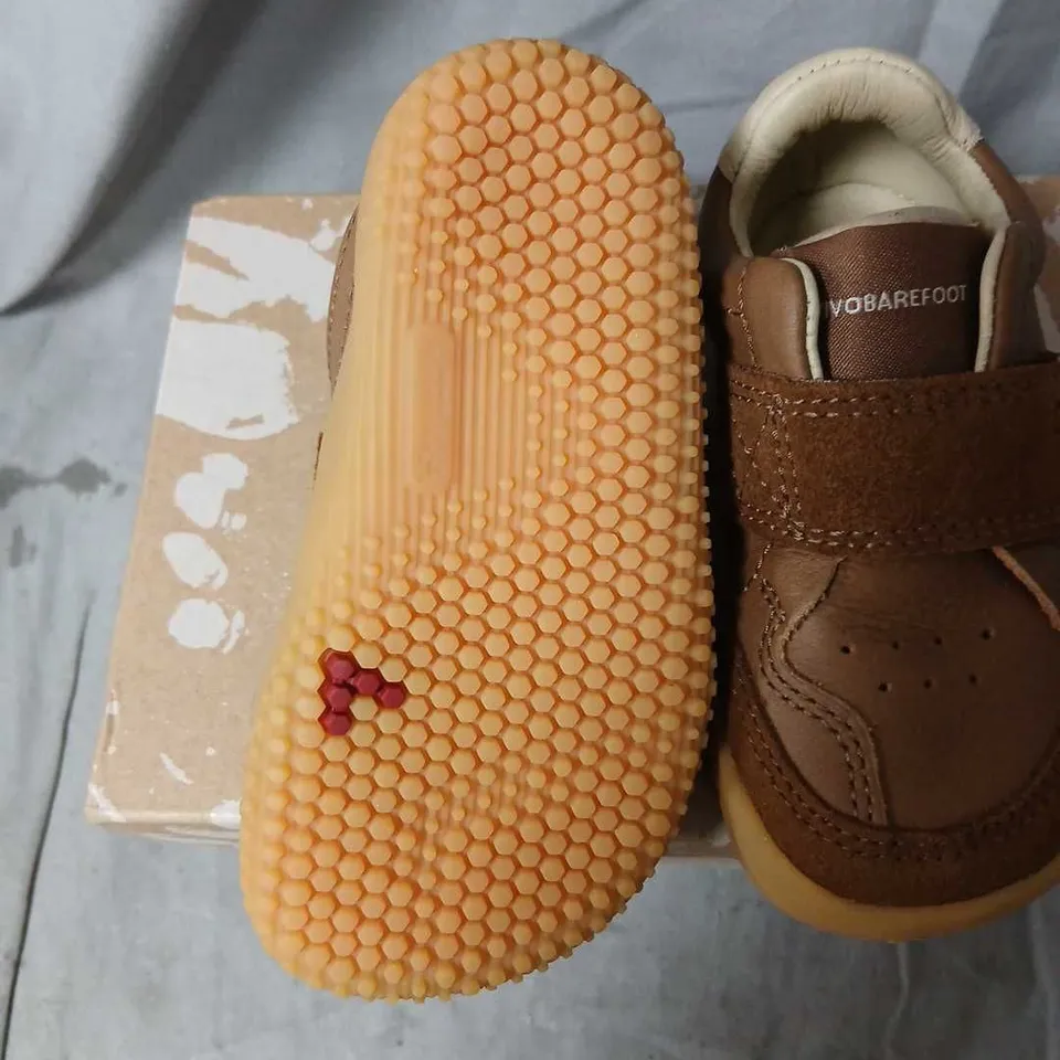 VIVOBAREFOOT GOBI TODDLERS SNEAKERS – ACORN LEATHER, UK 4.5 (EU 21, US 5.5)