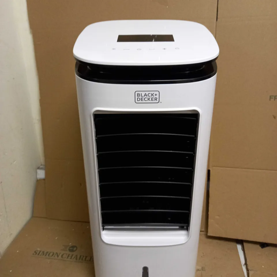 BLACK+DECKER 7 LITRE DIGITAL 2-IN-1 AIR COOLER