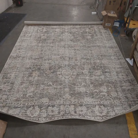 QUALITY ORIENTAL AREA RUG - 198 x 275cm